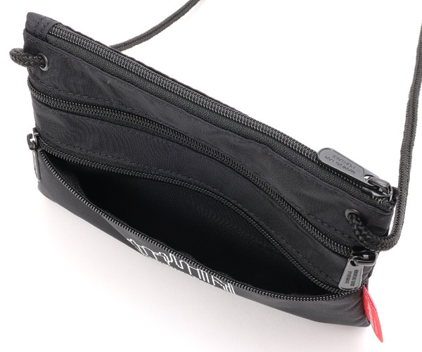 Manhattan Portage �ޥ�ϥå���ݡ��ơ��� �����å��� �ʥ��顼�� �֥�å��� TRIPLEZIPPOUCH
