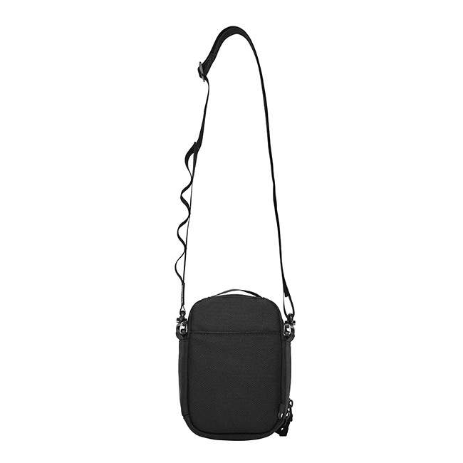 �����٤�Υ٥�ƥ��ա�Incase ���󥱡��� Tracks Small Shoulder Pouch 2L ���⡼�륷�������ݡ��� �ʥ��顼���֥�å��� 137253053001