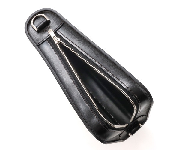 �����٤�Υ٥�ƥ��ա� �磻��ɥ���� ���ɥ�ץ륢�å� ���ꥢ�� ���������Хå� �ʥ��顼���֥�å��� SADDLE PULL UP COLLIER WILD SWANS