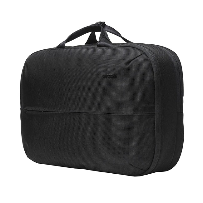 �����٤�Υ٥�ƥ��ա�Incase ���󥱡��� Tracks Two-Way Brief 18L 2WAY�֥꡼�ե����� �ʥ��顼���֥�å��� 137253053002