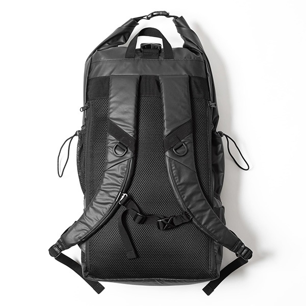 �����٤�Υ٥�ƥ��ա� MAKAVELIC �ޥ���٥�å� RICO Unit Roll Top Mountain Backpack �Хå��ѥå� �ʥ��顼���֥�å��� 3125-10106