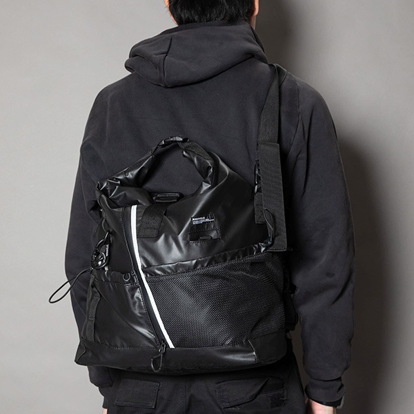 �����٤�Υ٥�ƥ��ա� MAKAVELIC �ޥ���٥�å� RICO Unit 2Way Roll Top Messenger Bag 2WAY��å��󥸥㡼�Хå� �ʥ��顼���֥�å��� 3125-10504