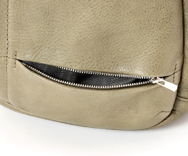 新品ワイルドスワンズ ミネルバ CERVINO ショルダーバッグ定価79200円 ワンショルダーバッグ・MB-CERVINO（チェルヴィーノ）についてのお話