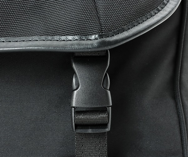 �����٤�Υ٥�ƥ��ա� DSBK �ǥ��������ӡ����� UsabilityMessenger ��å��󥸥㡼�Хå� �ʥ��顼���֥�å��� KOH-3384