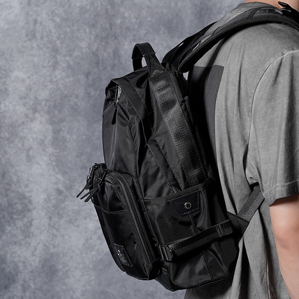�����٤�Υ٥�ƥ��ա� MAKAVELIC �ޥ���٥�å� SIERRA Essential Daypack �ǥ��ѥå� �ʥ��顼���֥�å��� 3125-10107