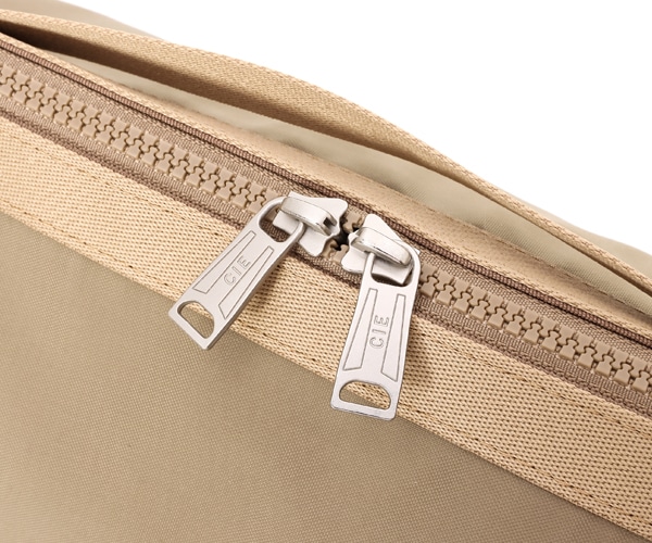 �����٤�Υ٥�ƥ��ա� CIE ���� �ե��� ���������Хå� L �ʥ��顼�����衼�ơ� 022105