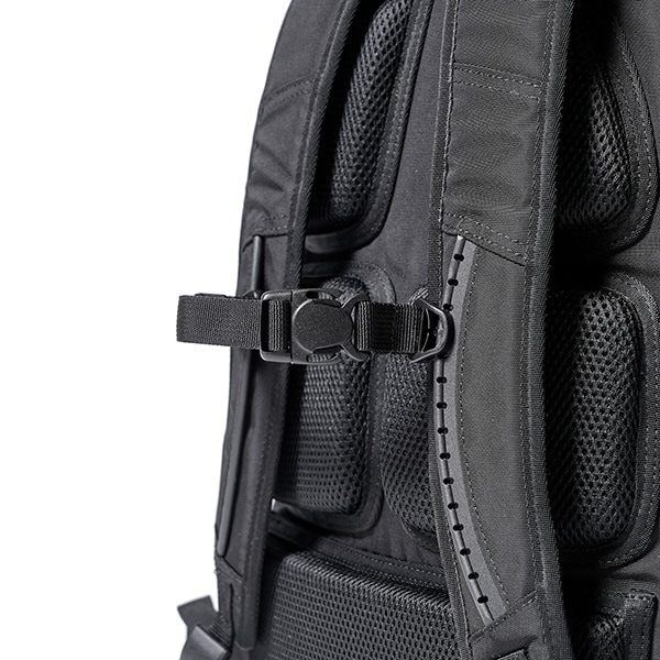 �����٤�Υ٥�ƥ��ա� MAKAVELIC �ޥ���٥�å� SQUAD Strike Daypack �ǥ��ѥå� �ʥ��顼���֥�å��� 3125-10109