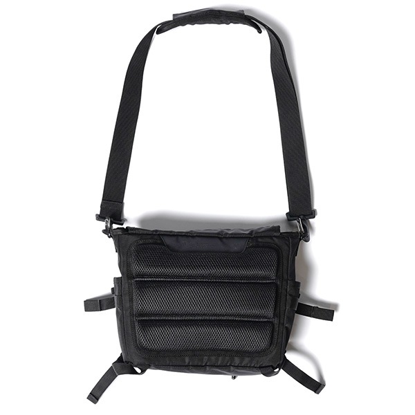 �����٤�Υ٥�ƥ��ա� MAKAVELIC �ޥ���٥�å� SQUAD Supply Shoulder Bag ���������Хå� �ʥ��顼���֥�å��� 3125-10511