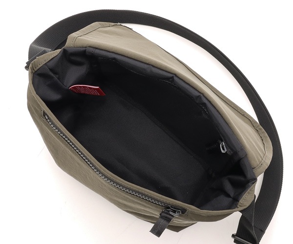 �����٤�Υ٥�ƥ��ա� Manhattan Portage BLACK LABEL �ޥ�ϥå���ݡ��ơ��� �֥�å��졼�٥� ��å��󥸥㡼�Хå� �ʥ��顼���֥饦��� MP1603MGNTTSCBL