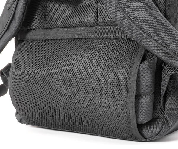 �����٤�Υ٥�ƥ��աۥ֥꡼�ե��� BRIEFING �Хå��ѥå� JOURNEY PACK �ʥ��顼���֥�å��� BRA223P23