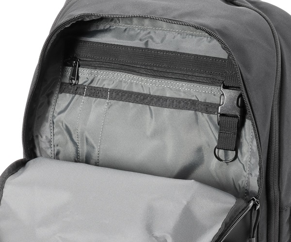 �����٤�Υ٥�ƥ��աۥ֥꡼�ե��� BRIEFING �Хå��ѥå� JOURNEY PACK �ʥ��顼���֥�å��� BRA223P23