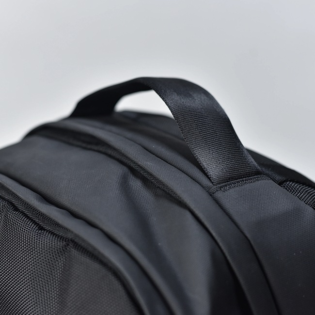 ٤Υ٥ƥաIncase 󥱡 City Compact Backpack With 1680D 19L Хåѥå ʥ顼֥å 137233053003