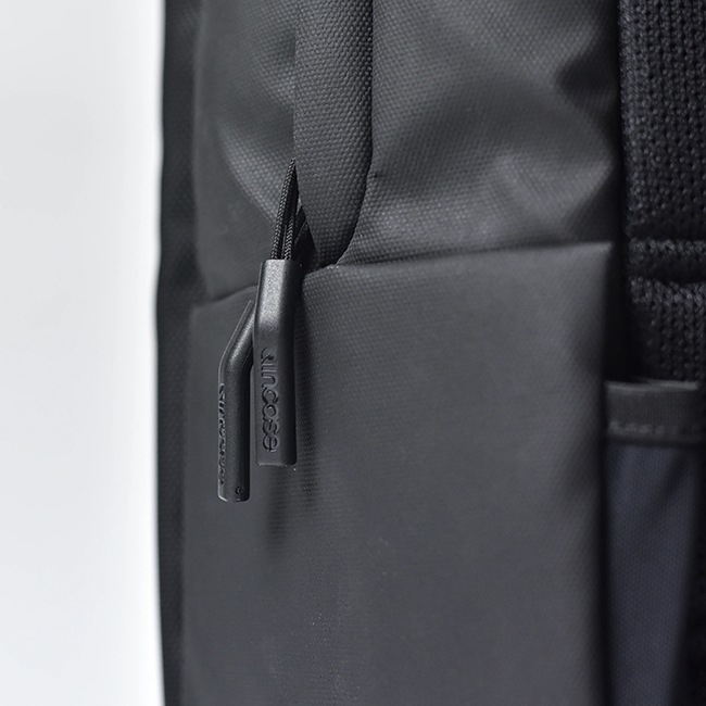 ٤Υ٥ƥաIncase 󥱡 City Compact Backpack With 1680D 19L Хåѥå ʥ顼֥å 137233053003