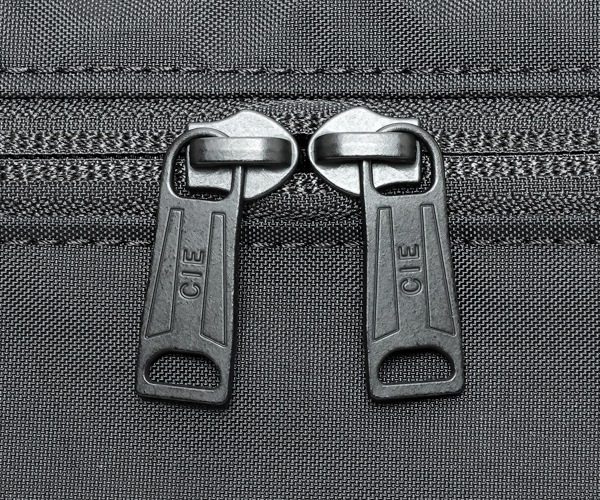 �����٤�Υ٥�ƥ��ա� CIE ���� �ե��� �ߥ˥��������Хå� �ʥ��顼���֥�å��� 022104