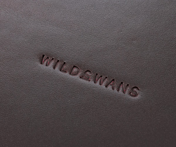 ٤Υ٥ƥա 磻ɥ ɥץ륢å ɥ ܥå ʥ顼祳 SADDLE PULL UP GORDON WILD SWANS