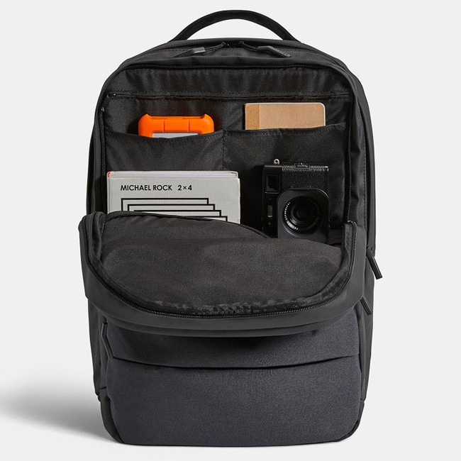 ٤Υ٥ƥաIncase 󥱡 City Backpack 24L Хåѥå ʥ顼֥å 37171075
