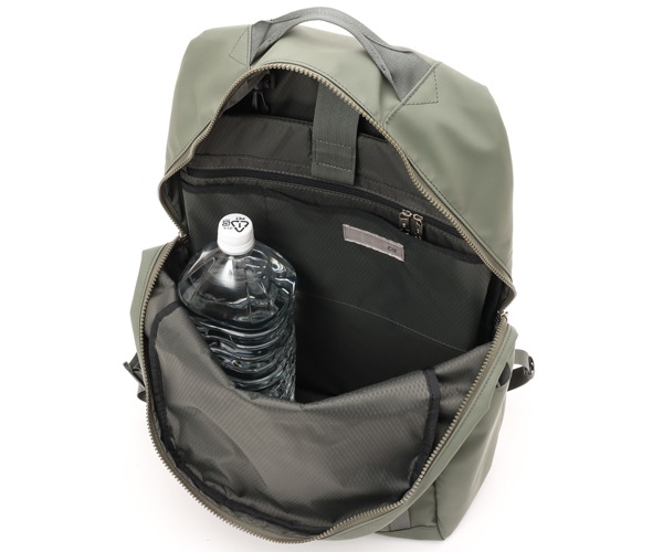 �����٤�Υ٥�ƥ��ա� CIE ���� ����å�3 �Хå��ѥå� �ʥ��顼�����꡼�֡� 032204