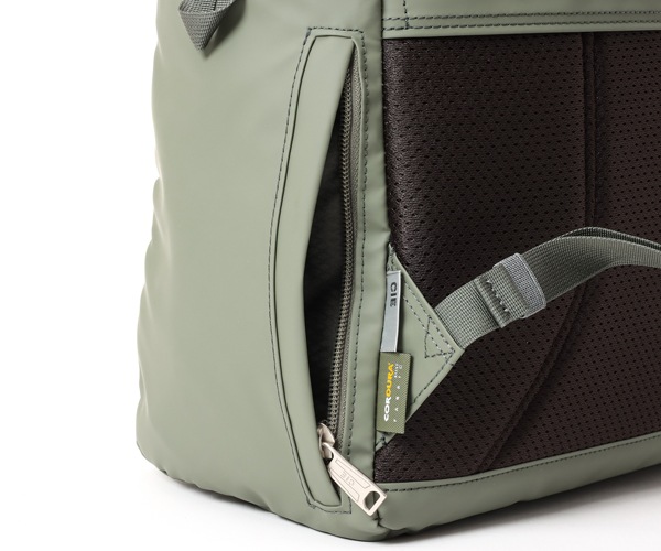 �����٤�Υ٥�ƥ��ա� CIE ���� ����å�3 �Хå��ѥå� �ʥ��顼�����꡼�֡� 032204