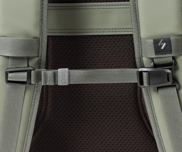 �����٤�Υ٥�ƥ��ա� CIE ���� ����å�3 �Хå��ѥå� �ʥ��顼�����꡼�֡� 032204