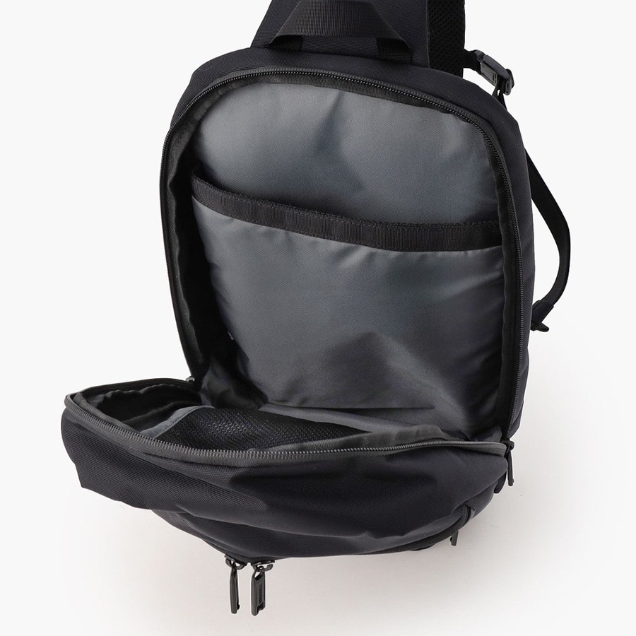 �����٤�Υ٥�ƥ��ա� �֥꡼�ե��� BRIEFING ����󥰥Хå� MFC SLING WR �ʥ��顼���֥�å��� BRA231L43