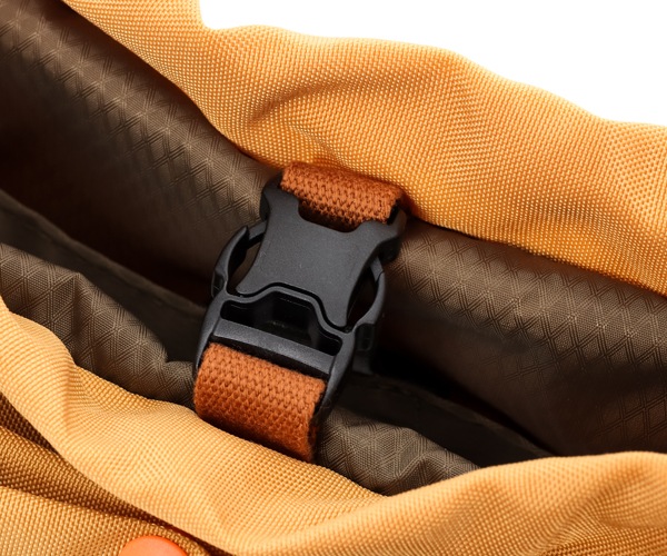 �����٤�Υ٥�ƥ��ա� CIE ���� �������� �ȡ��ȥХå�L �ʥ��顼���ޥ������ɡ� 042300