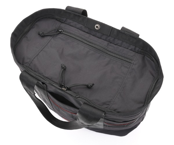 �����٤�Υ٥�ƥ��աۥ֥꡼�ե��� BRIEFING �ȡ��ȥХå� DISCRETE TOTE M MW�ʥ��顼���֥�å���BRA211T17