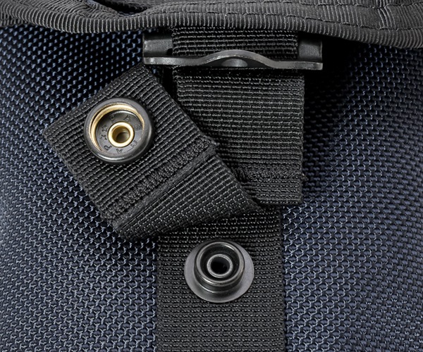 �����٤�Υ٥�ƥ��աۥ֥꡼�ե��� BRIEFING ���������Хå� NEO JETTA �ʥ��顼���ǥ����ץ����� BRA221L02