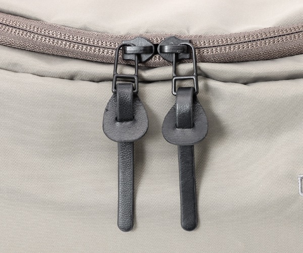 �����٤�Υ٥�ƥ��ա� DSBK �ǥ��������ӡ����� DANTOTSU Register Sling-Small ���������Хå� S �ʥ��顼�����졼�� JXF-3433