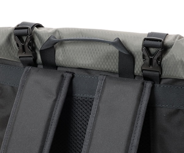 �����٤�Υ٥�ƥ��ա� CIE ���� �����ꥢ�� �Хå��ѥå�02 L �ʥ��顼���֥�å��� 021822