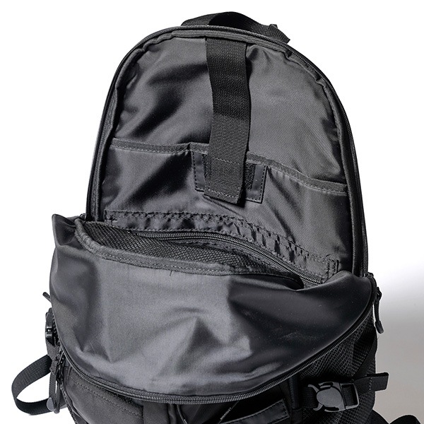 �����٤�Υ٥�ƥ��ա� MAKAVELIC �ޥ���٥�å� SQUAD Strike Daypack �ǥ��ѥå� �ʥ��顼���֥�å��ߥ١������ 3125-10109