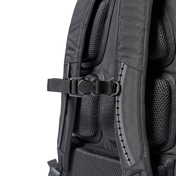 �����٤�Υ٥�ƥ��ա� MAKAVELIC �ޥ���٥�å� SQUAD Strike Daypack �ǥ��ѥå� �ʥ��顼���֥�å��ߥ١������ 3125-10109