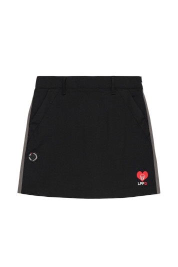 LPFG ブラックショートパンツ LUCIE PELLAT-FINET LPFG ウィメンズ ショートパンツ |LUCIEN PELLAT-FINET LPFG|CORONET