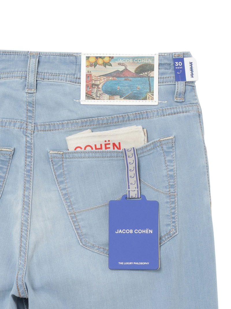 JACOB COHEN ライトブルー ストレートデニム JACOB COHEN ヤコブコーエン ウォッシュドワイドデニムパンツ