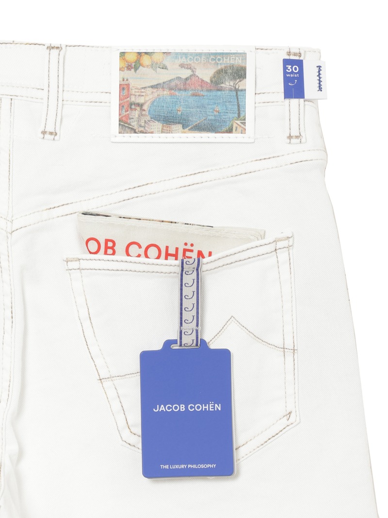 新品　未使用　JACOB COHEN ホワイトショートパンツ タグ付き WAAC X JONES】WOMEN プリーツショートパンツ ホワイト