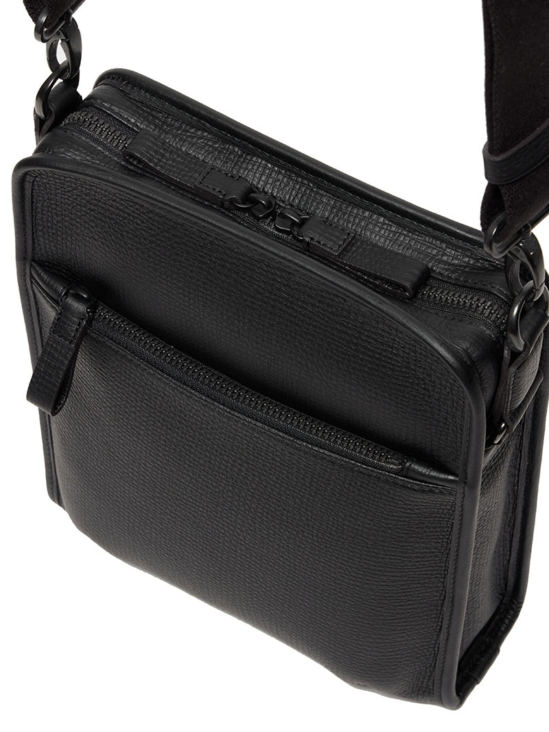 calso milanレザーショルダーバック calso milanレザーショルダーバックの通販 by ポン助 s shop｜ラクマ