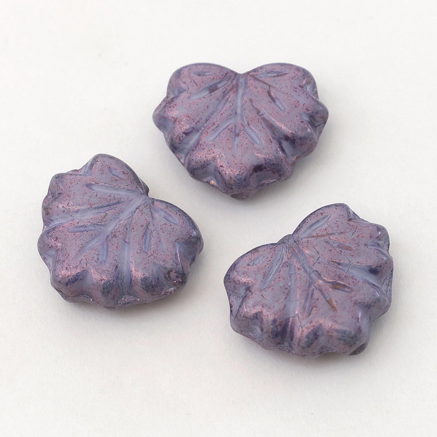 メープルリーフ オペークラスターアメジスト 11mm×13mm