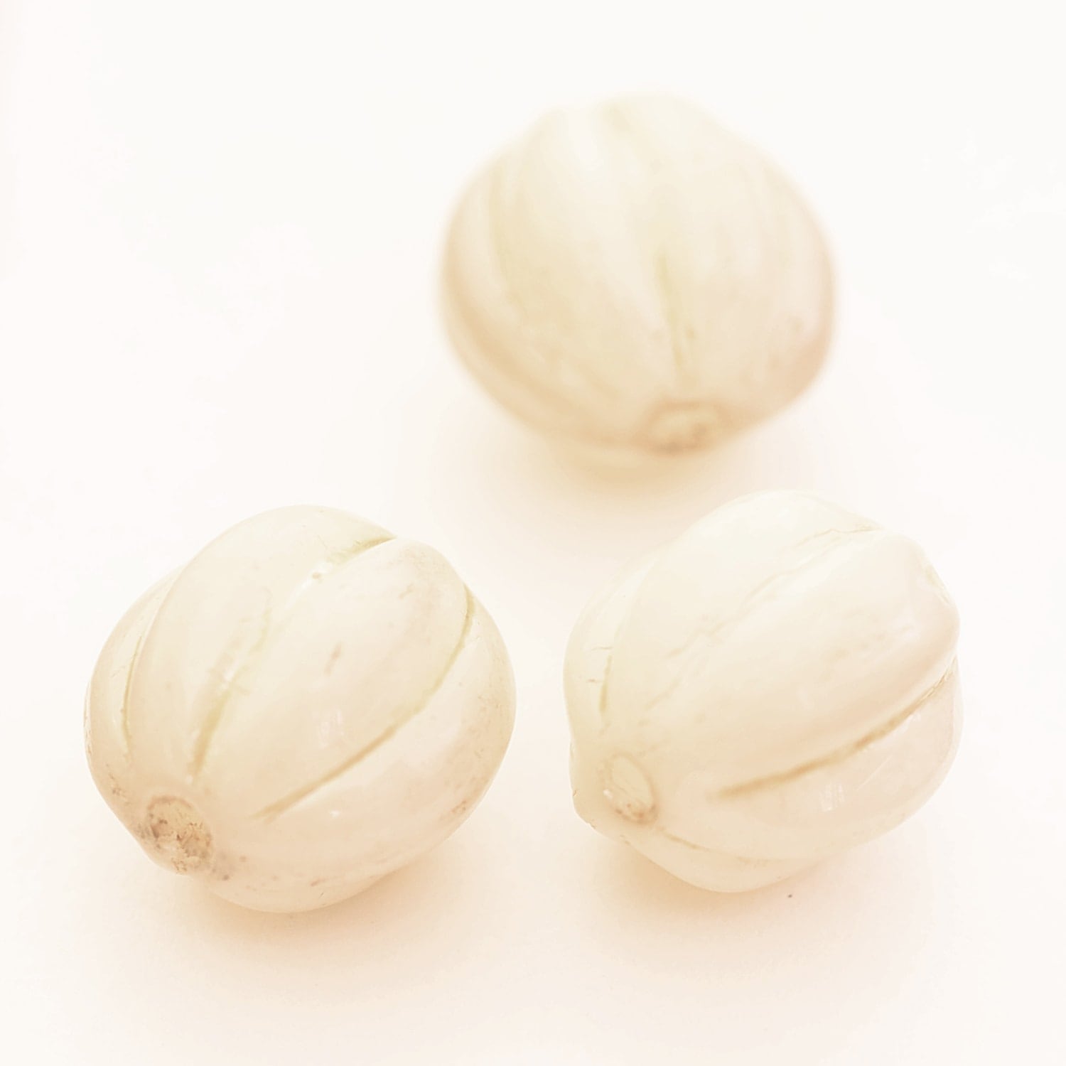 メロン オペークシャンパンラスター 8mm×8mm