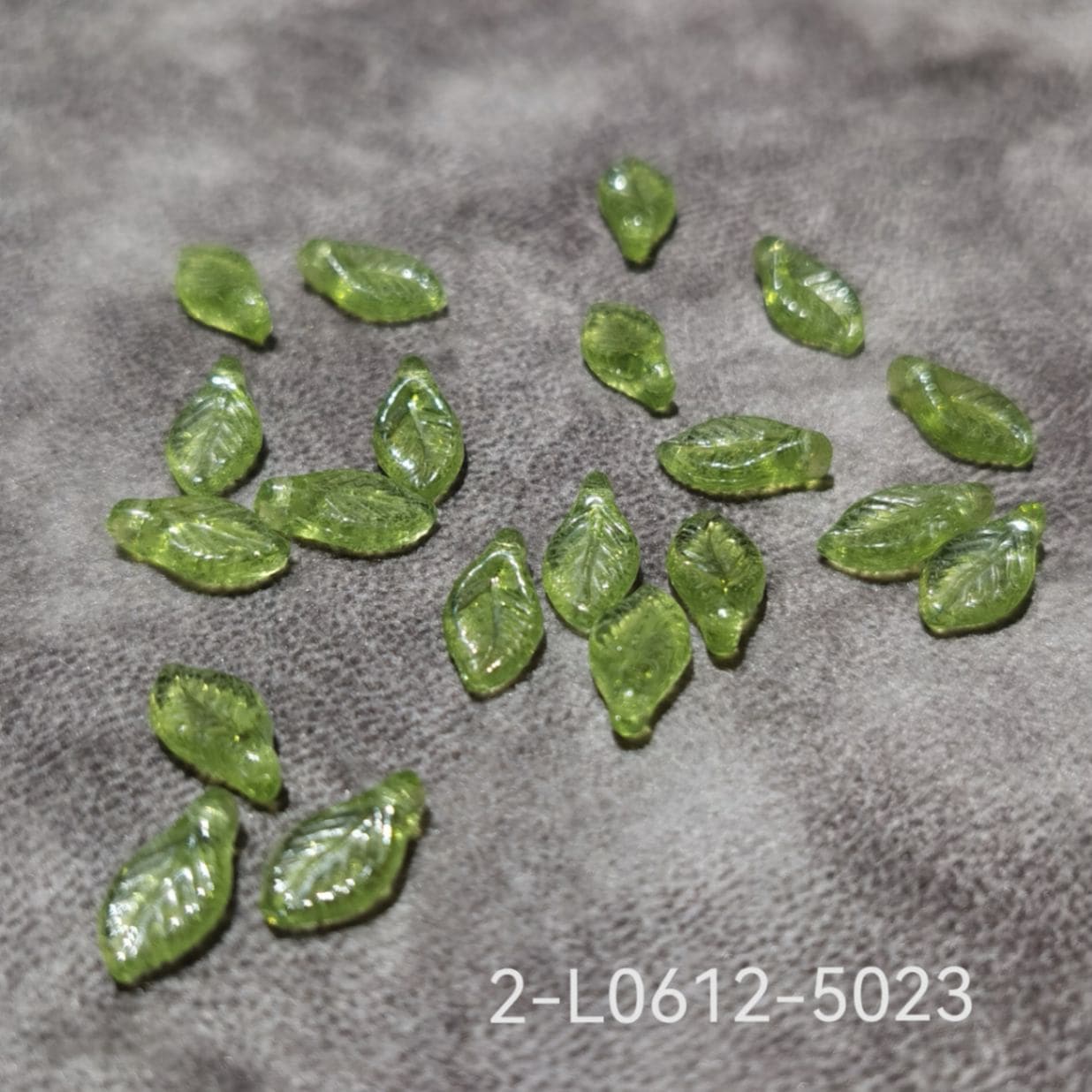 リーフ オリビン 6mm×12mm