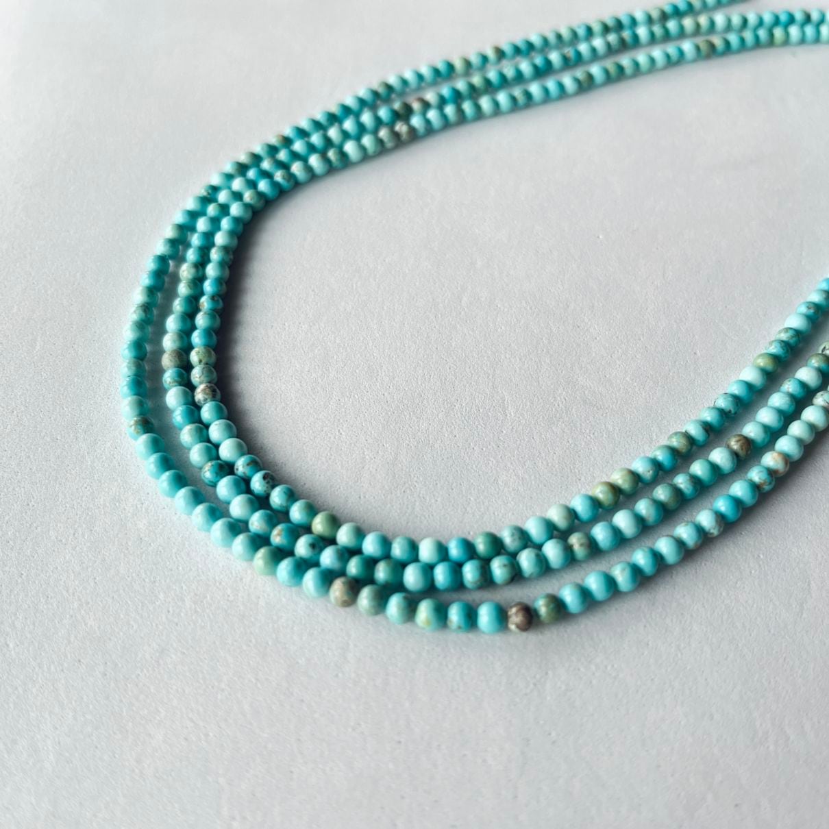 天然石連ビーズ‐ターコイズ3mm