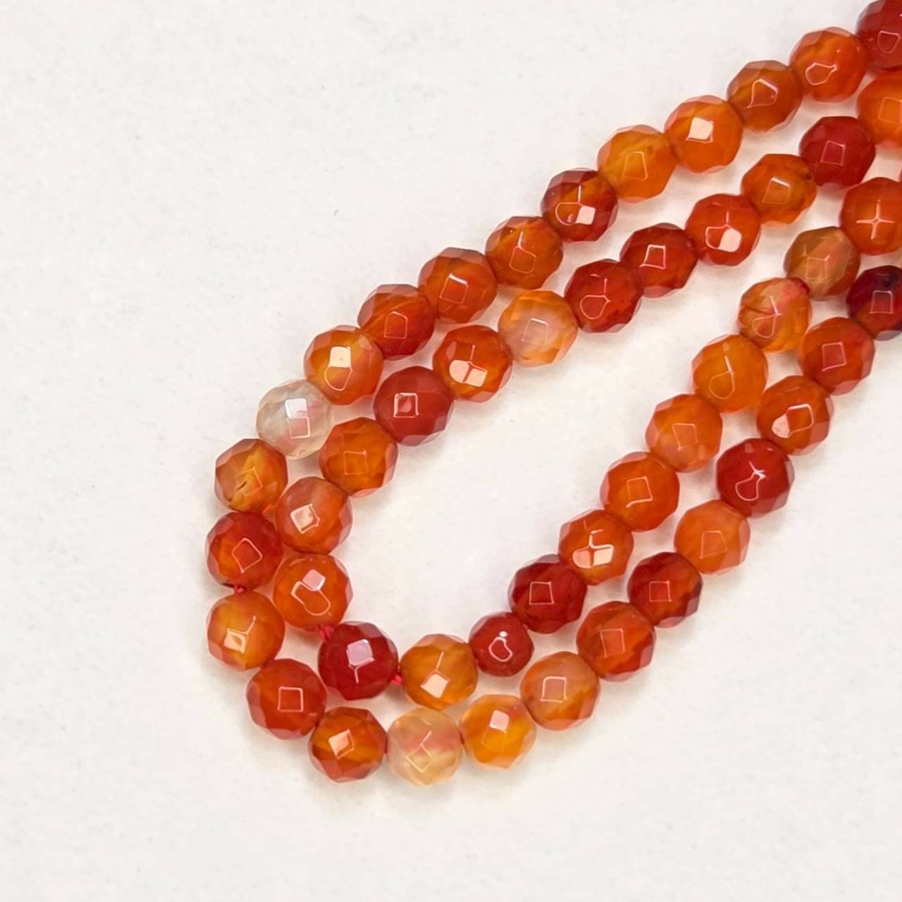 天然石連ビーズ‐オレンジアゲート4㎜C