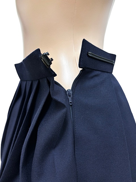 コスメイトオリジナル学販生地使用 ライン入プリーツスカート