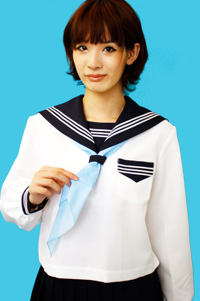 秋冬セーラー服 オフホワイト×濃紺