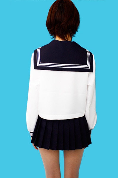 秋冬セーラー服 オフホワイト×濃紺