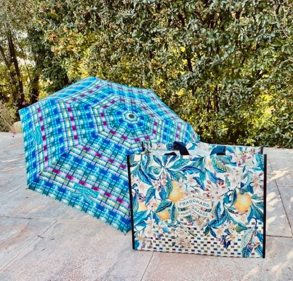 フラゴナール ビニール製ショッピングバッグ 55ｃｍｘ43ｃｍ + アンブレラ（折りたたみ式傘）セット