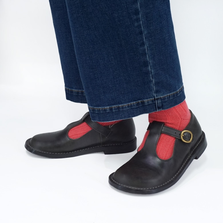 本革 Tストラップシューズ Diu ディウ Sapin(サパン) 125D2648 | Diu