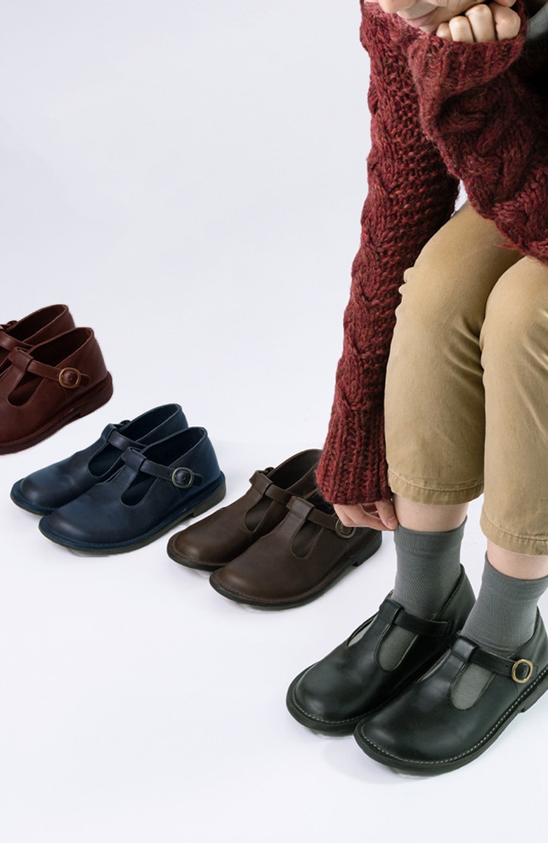 本革 Tストラップシューズ Diu ディウ Sapin(サパン) 125D2648 | Diu