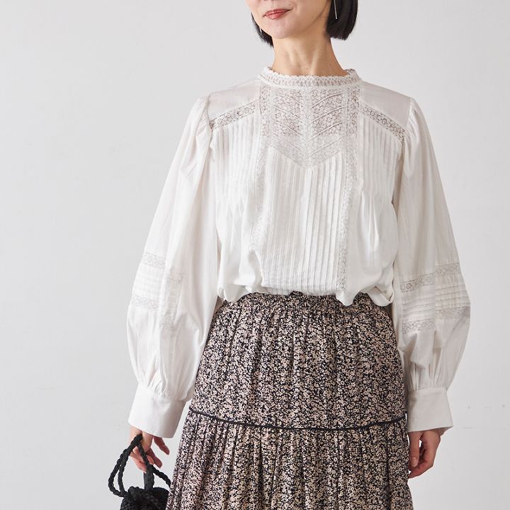 最終値引き 新品 Vブラウス 再入荷◇リバーレースボリュームスリーブブラウス | トップス | Fanaka