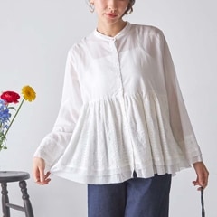 Fanaka 新品・タグ付き　コットンレース　ブラウス　スタンドネック Fanaka 新品・タグ付き コットンレース ブラウス スタンドネック