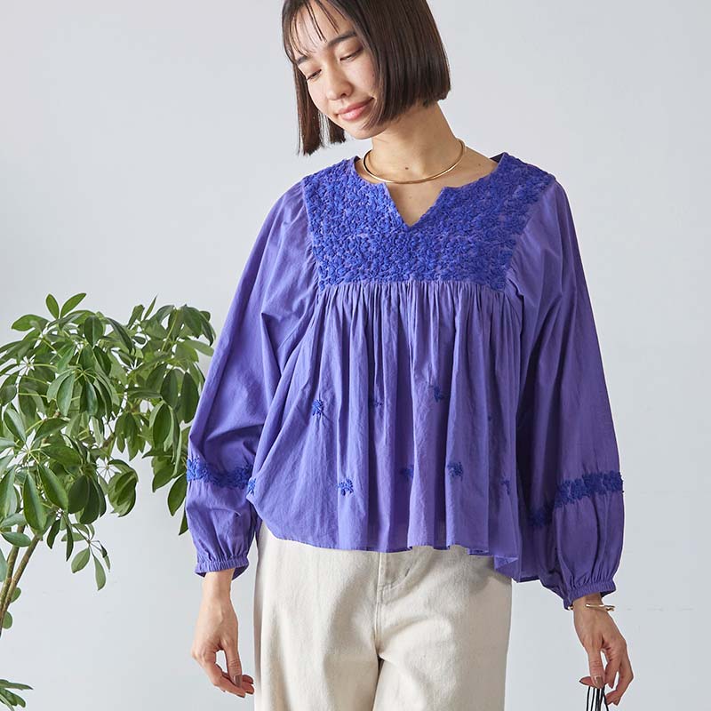 チカンカリ風ふっくら刺繍ブラウス | トップス | Fanaka