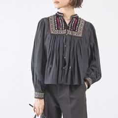 マーレット コットン スモッキング ブラウス フリル袖 刺繍 ブラック マーレット コットン スモッキング ブラウス フリル袖 刺繍 ブラック